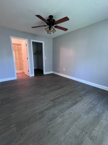 Building Photo - 1302 Northlake Dr