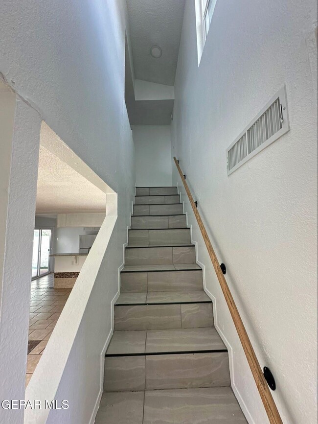 Building Photo - 2509 Red Sails Dr