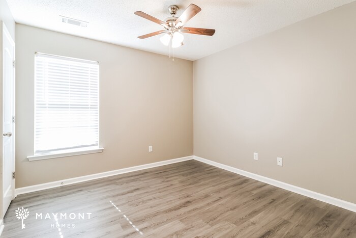 Building Photo - 910 James Madison Dr