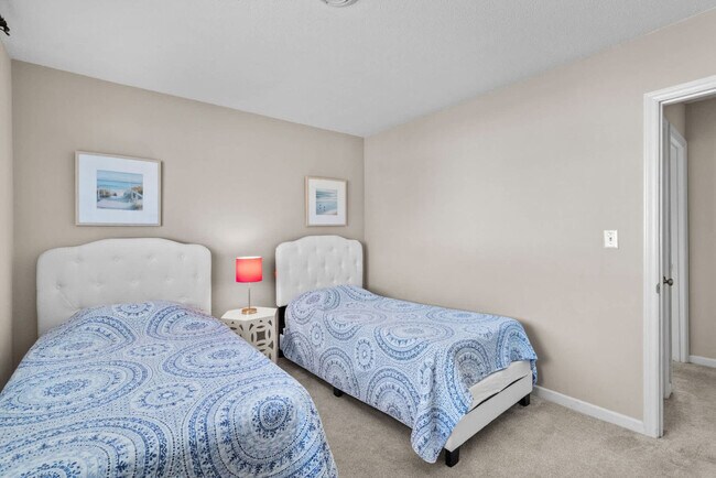 Building Photo - 505 Plantation Dr