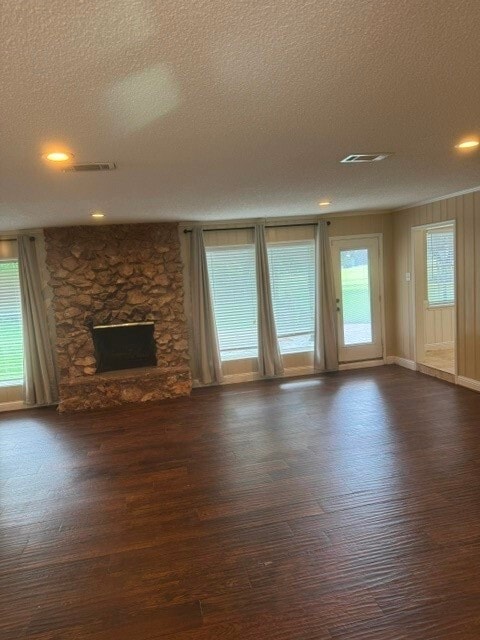 Building Photo - 6026 Coral Ridge Rd