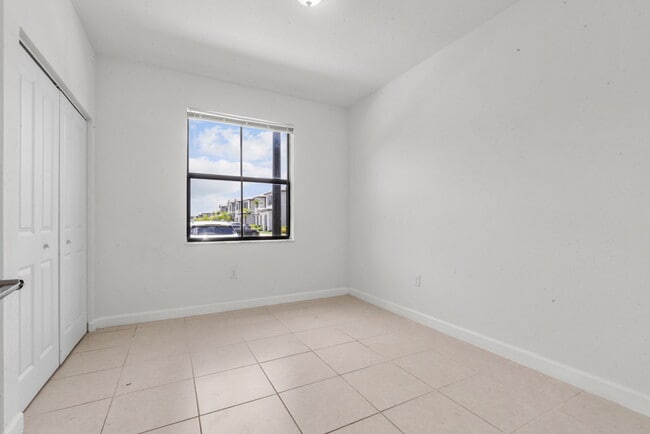 Building Photo - 28637 SW 132nd Ct