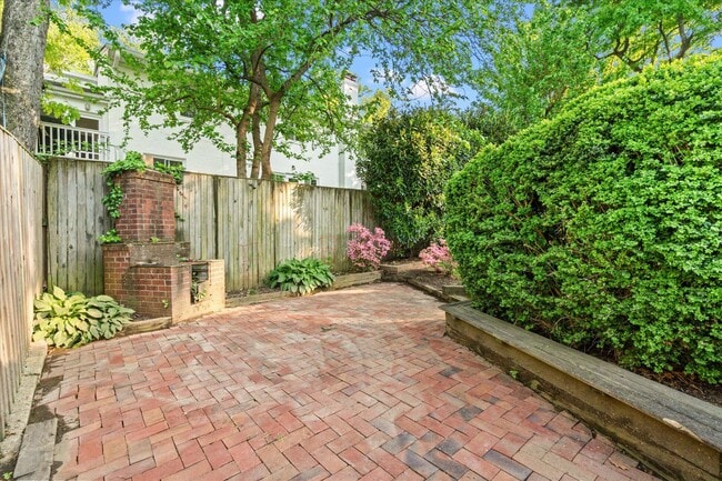 Building Photo - 500 Monticello Blvd