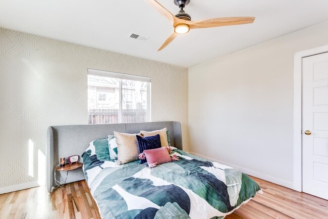 Building Photo - 3510 Columbine St