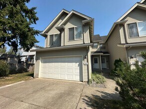 Building Photo - 3 Bed 1.5 Bath Duplex Unit - Barkley Village, Bellingham WA