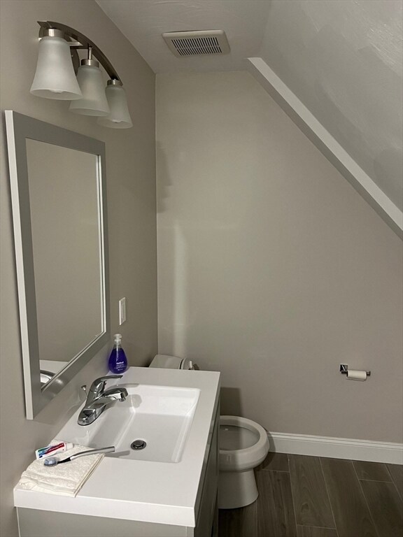 Building Photo - 14 Cotting St