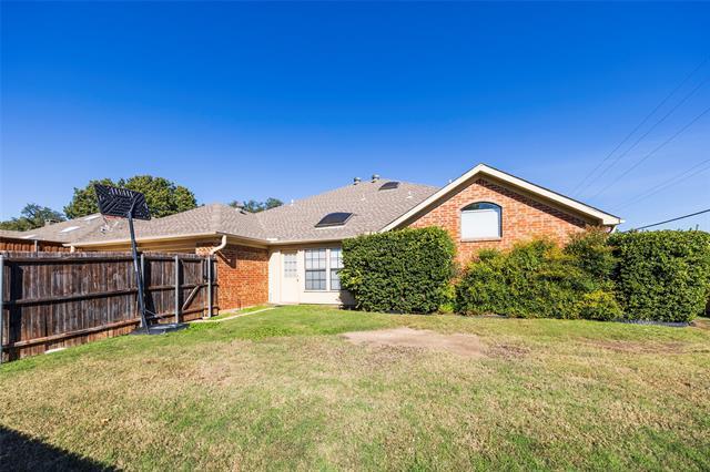 Building Photo - 1400 Sacramento Terrace