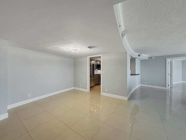 Building Photo - 3000 N Ocean Dr