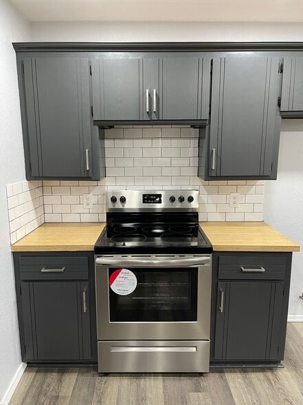 Building Photo - 11928 SW 7th St