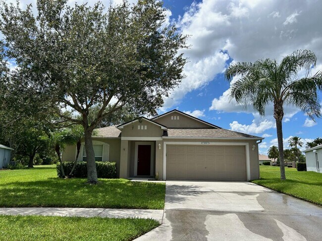 Building Photo - 4760 Manchester Dr