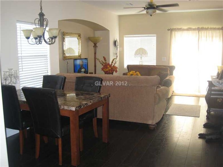 Building Photo - 1088 Moonlit Oasis Ln