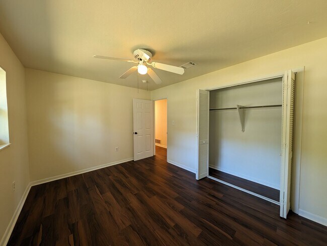 Building Photo - 531 NW 52nd Ter