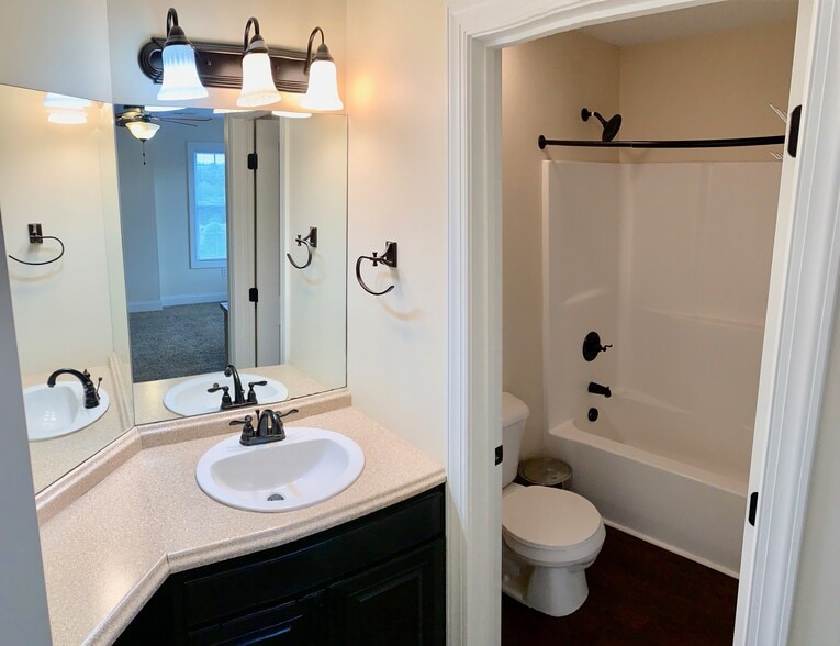 303WL 3BR Loft - 202 Treyson Ln