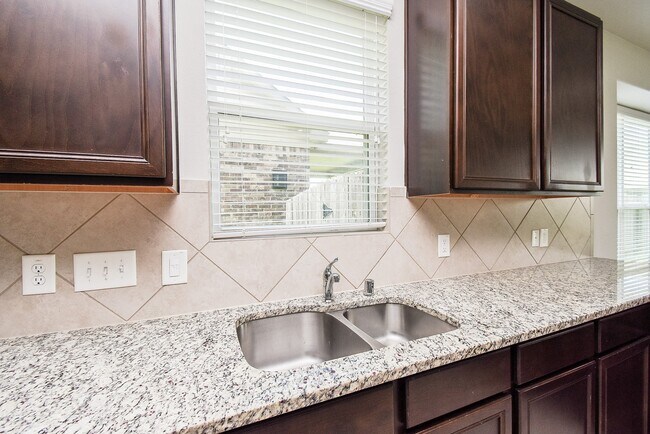 Building Photo - 24914 Alberti Sonata Dr