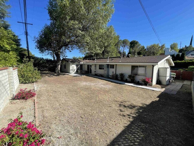 Building Photo - BEAUTIFULLY REMODELED GRANADA HILLS HOME!