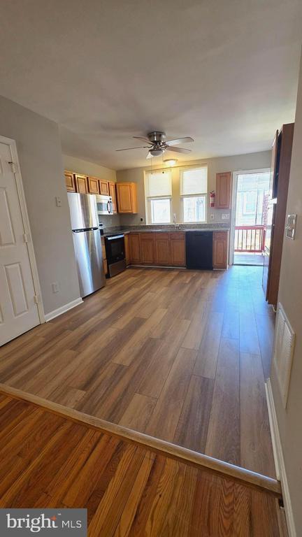 Building Photo - 539 N Luzerne Ave