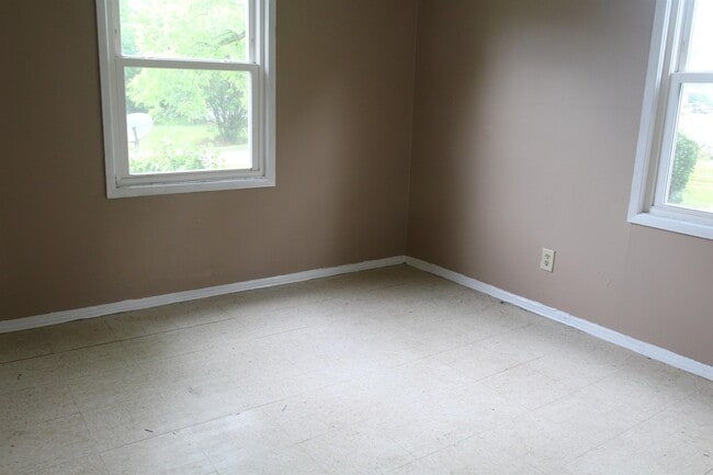 Building Photo - 1515 Evelyn Ave