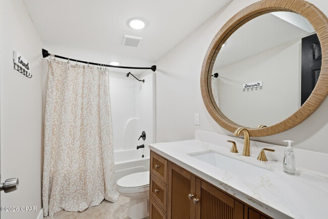 Building Photo - 1808 Chestnut Ave