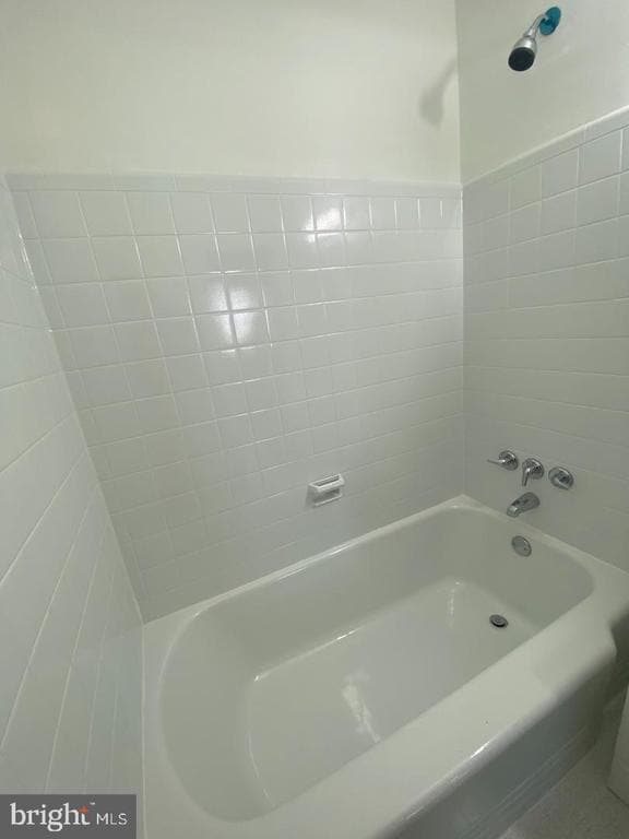 Building Photo - 5324 N Marvine St