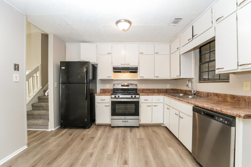 Building Photo - 5584 Marbut Rd