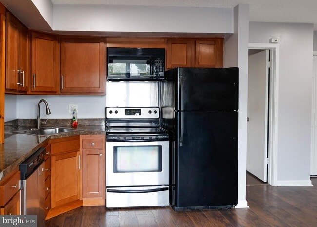 Building Photo - 3807 Babe Ct