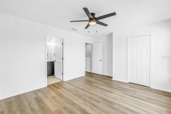 Building Photo - 8517 Edgewater Pl Blvd