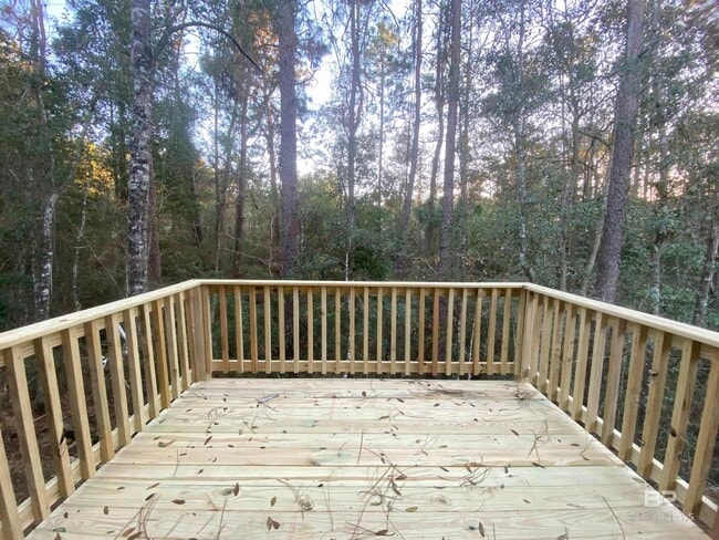 Building Photo - 6685 Spaniel Dr