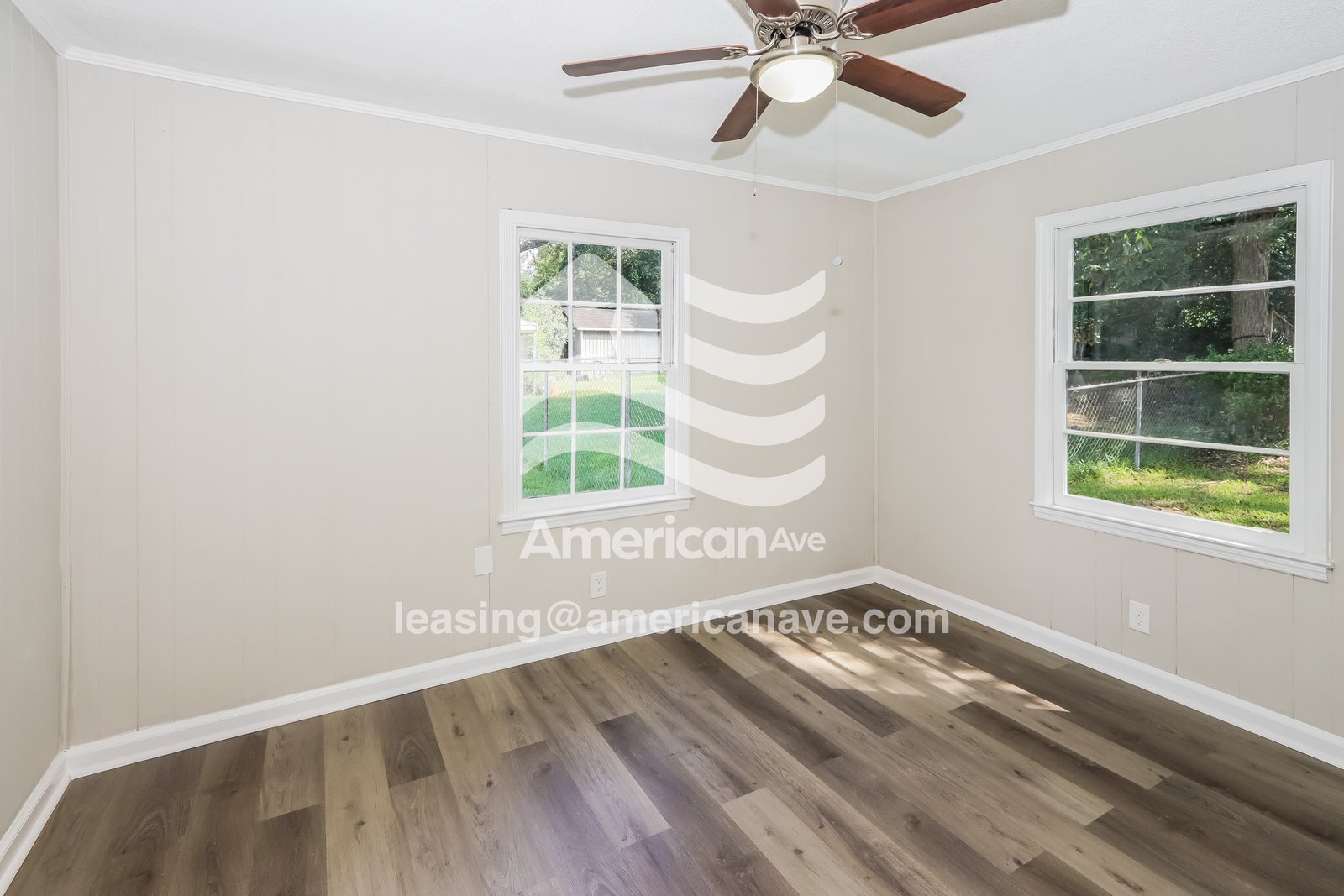 Building Photo - 1580 Burton Ave