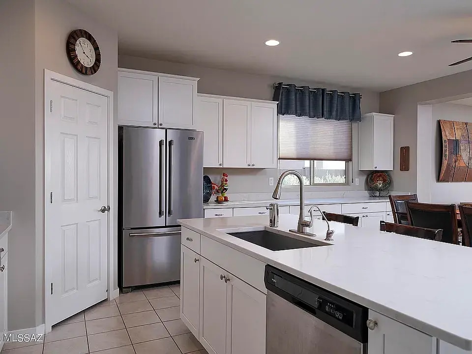 Building Photo - 4951 W Bellini Way