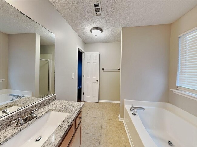 Building Photo - 3551 Lehigh Way