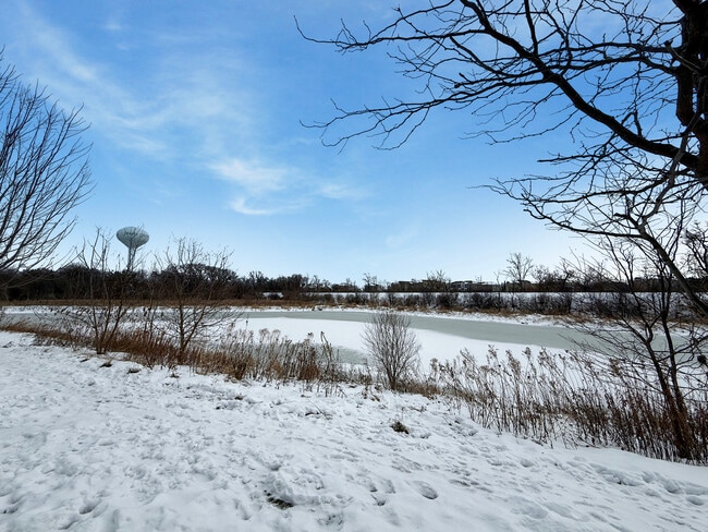 Building Photo - 2385 Upland Rd