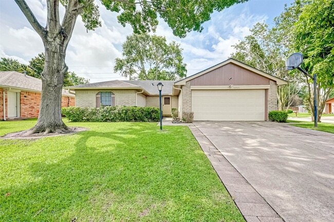 Primary Photo - 16355 Sierra Grande Dr