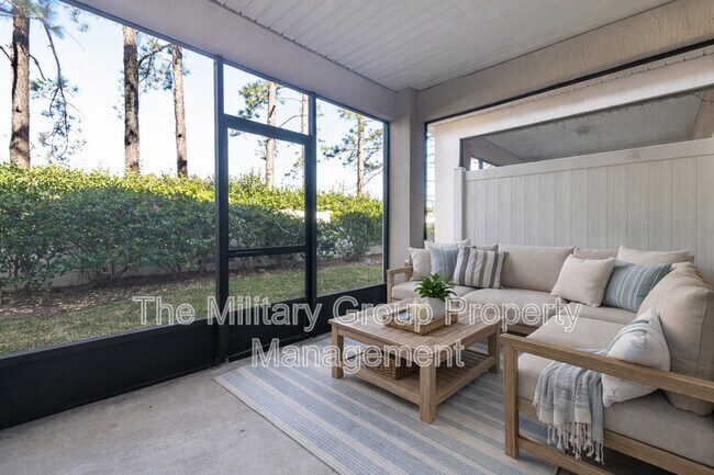 Building Photo - 710 Crystal Way