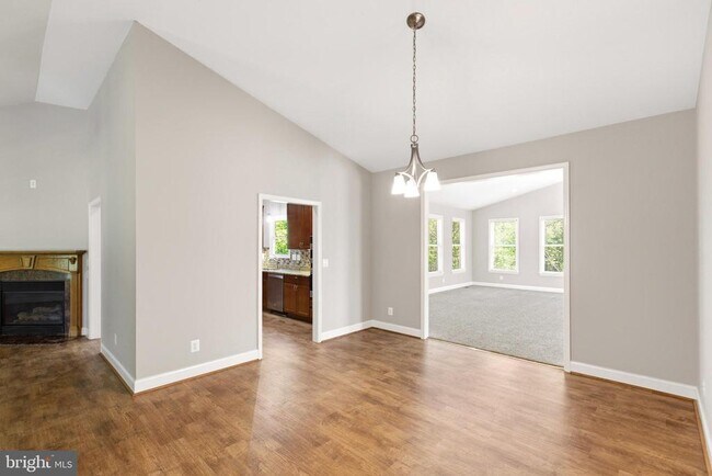 Building Photo - 24524 Ruff Ruff Ln