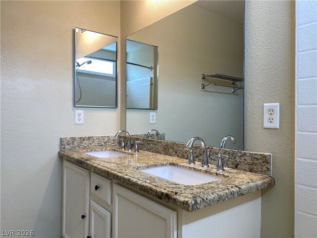 Building Photo - 8037 N Cabbage Cove St