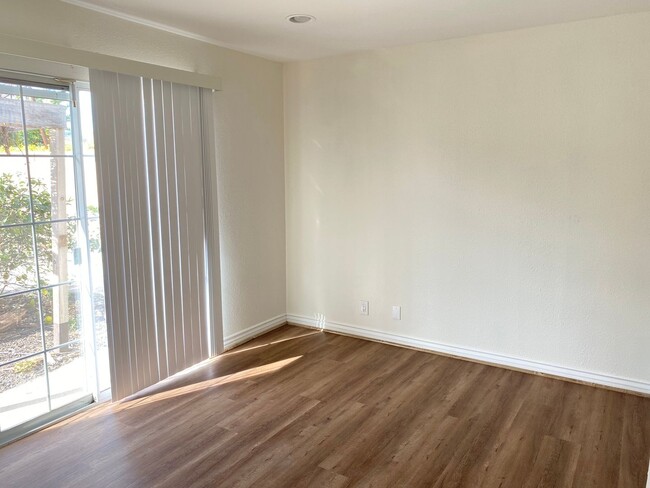Building Photo - 16131 Nassau Ln