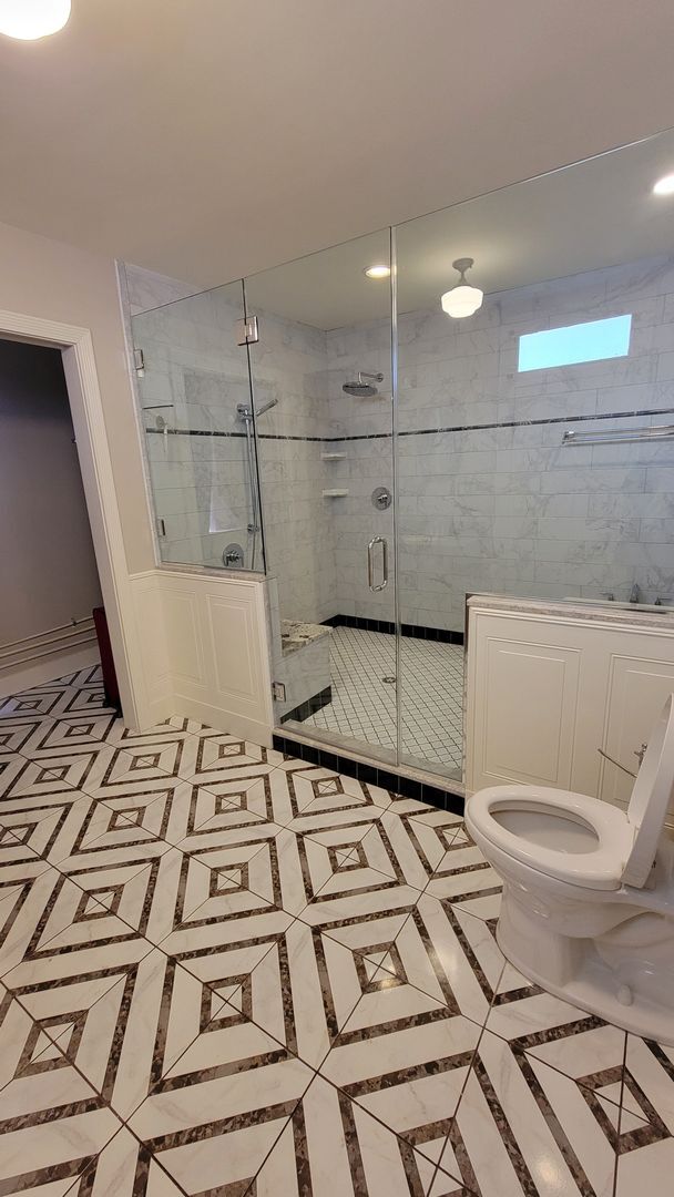 Building Photo - Charming Unit in the Heart of Downtown Frederick