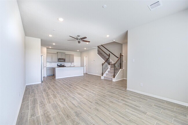 Building Photo - 8006 Scanlan Trce