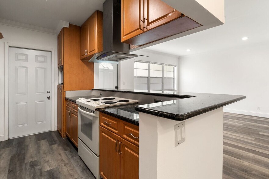 Building Photo - 1450 Atlantic Shores Blvd