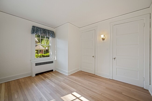 Building Photo - 55 Loughlin Ave