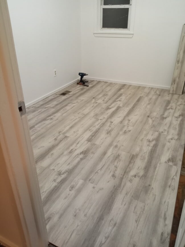 Building Photo - 18 Welton St