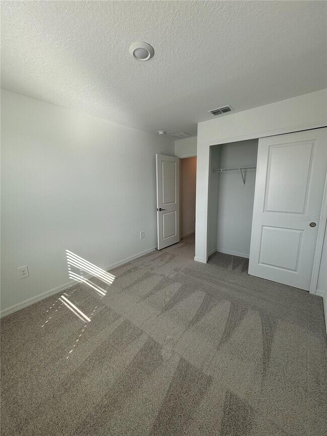 Building Photo - 2236 Portrait St