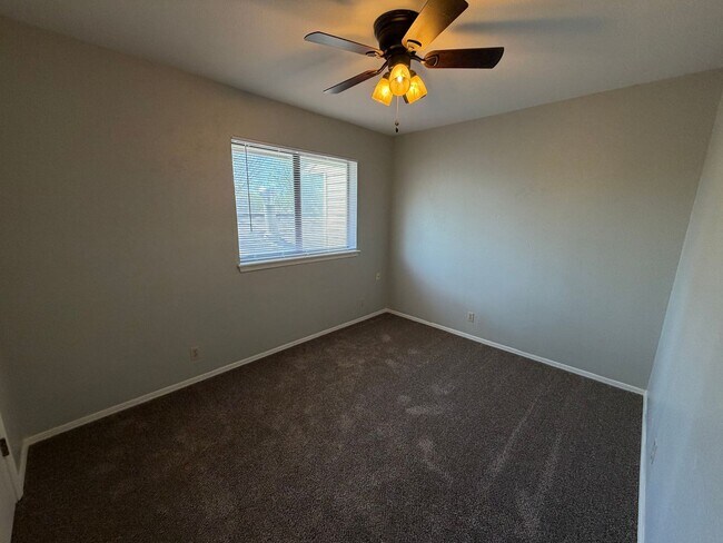 Building Photo - Belknap/Barton