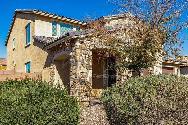 Building Photo - 2464 E Hazeltine Way