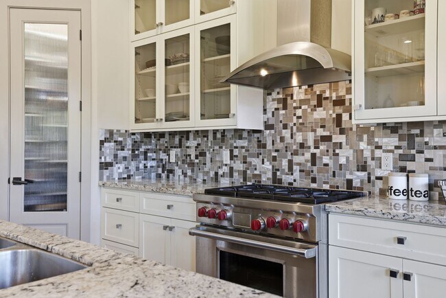 Building Photo - 3813 Calverhall Way