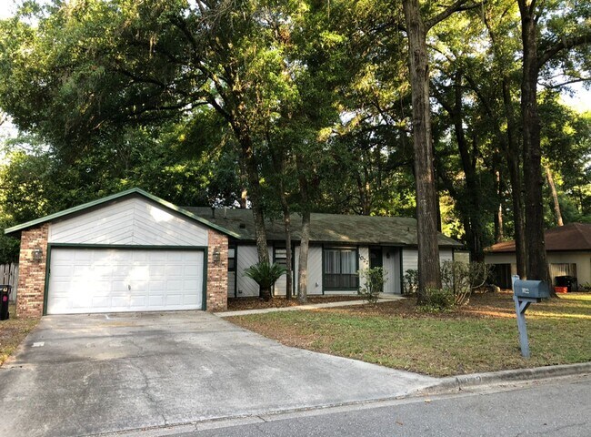 Primary Photo - Great Home in the SW