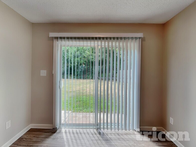 Building Photo - 535 Railway Pl SW