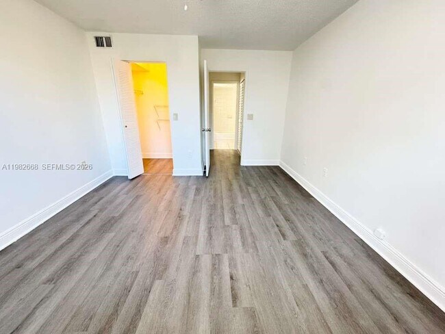 Building Photo - 1733 Village Blvd