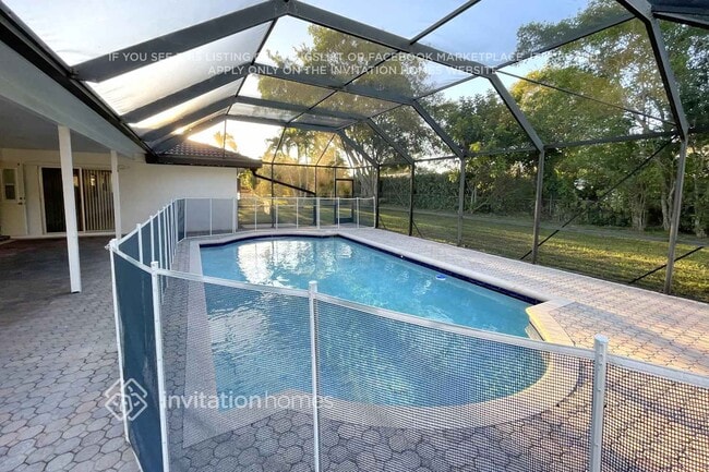 Building Photo - 10274 Ramblewood Dr