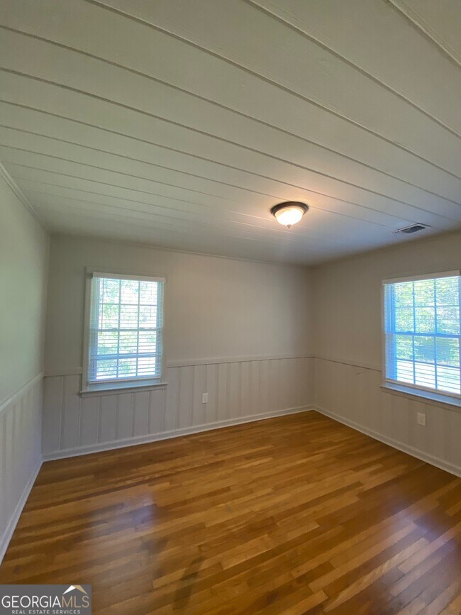 Building Photo - 8308 Villa Rica Hwy